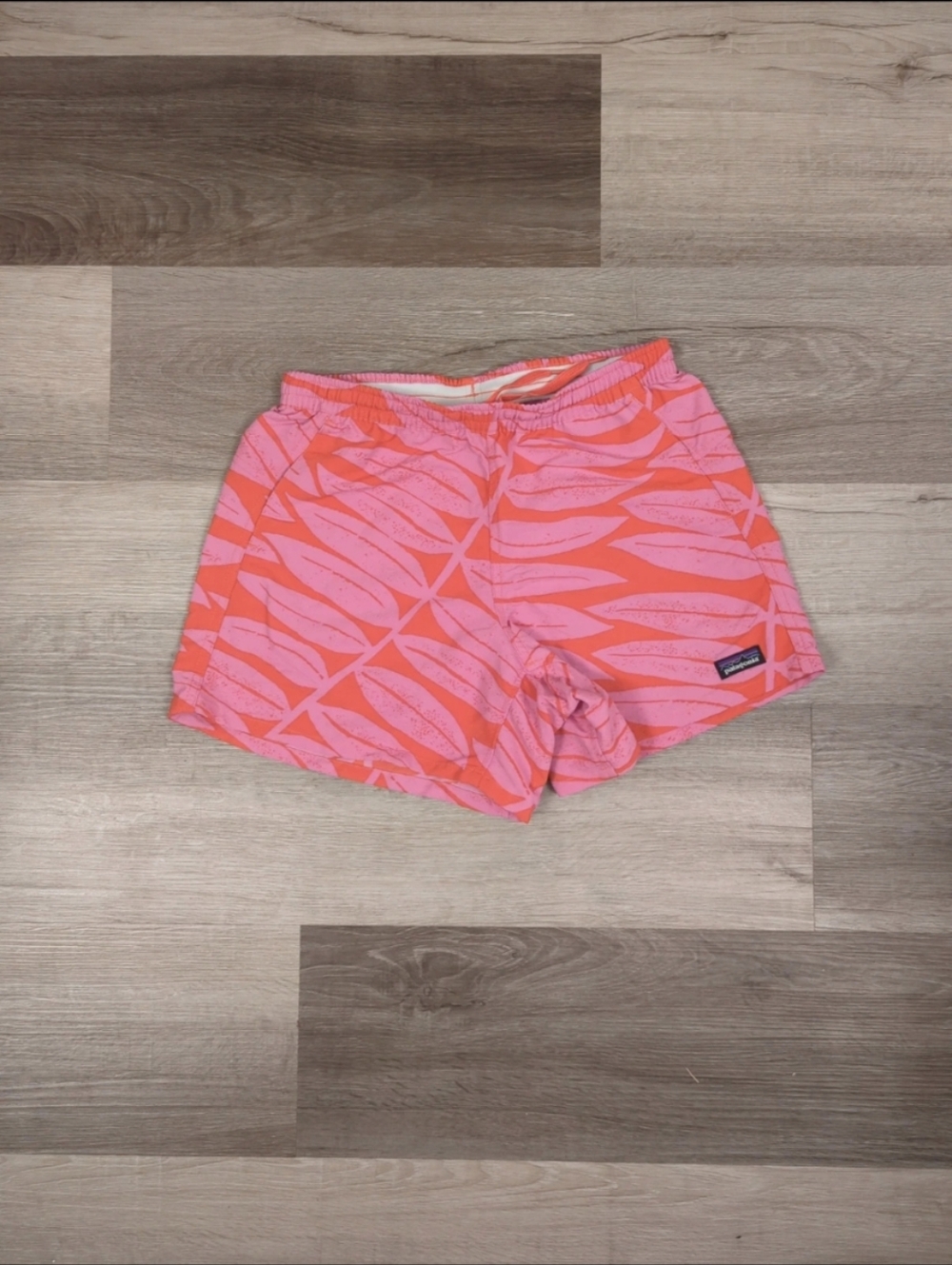 Patagonia Pink & Coral Leaf-Print Athletic Shorts